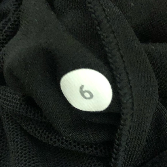 Lululemon race back top - Picture 3 of 3